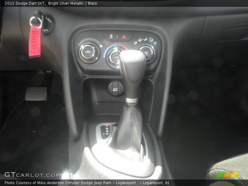 Bright Silver Metallic / Black 2013 Dodge Dart SXT