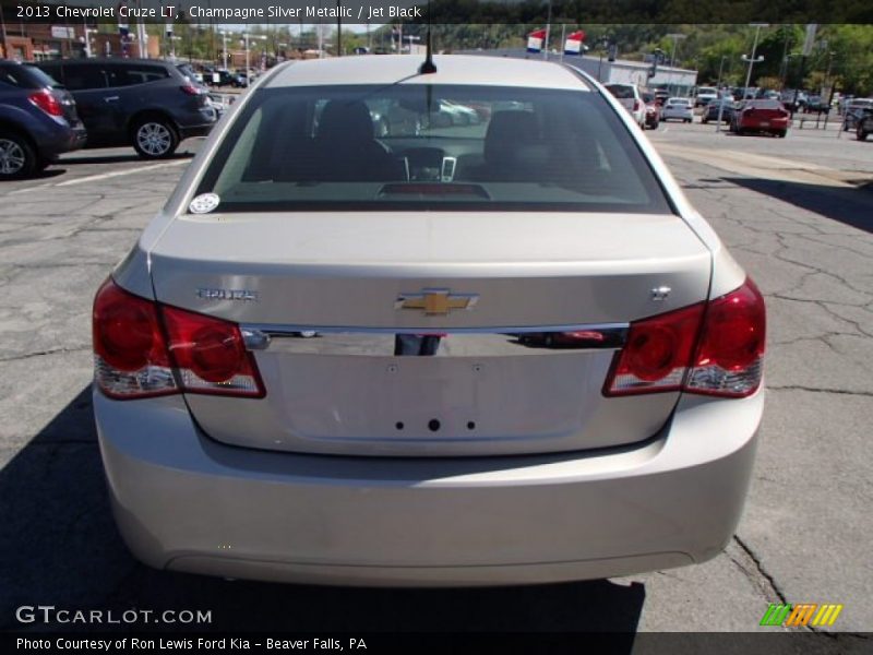 Champagne Silver Metallic / Jet Black 2013 Chevrolet Cruze LT