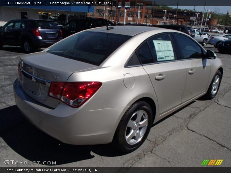 Champagne Silver Metallic / Jet Black 2013 Chevrolet Cruze LT