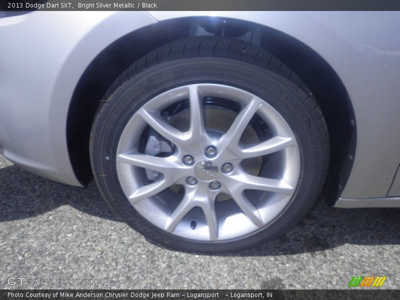 Bright Silver Metallic / Black 2013 Dodge Dart SXT