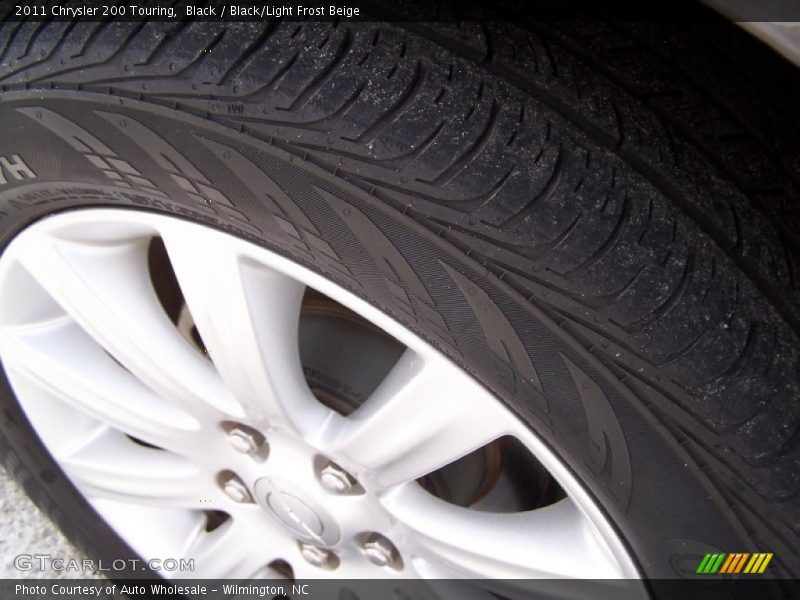 Black / Black/Light Frost Beige 2011 Chrysler 200 Touring