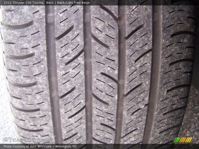 Black / Black/Light Frost Beige 2011 Chrysler 200 Touring