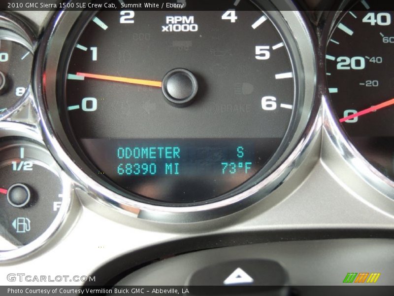 Summit White / Ebony 2010 GMC Sierra 1500 SLE Crew Cab