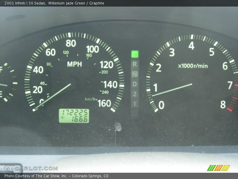 Millenium Jade Green / Graphite 2001 Infiniti I 30 Sedan
