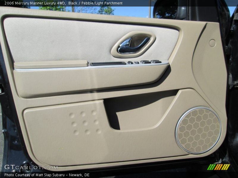 Black / Pebble/Light Parchment 2006 Mercury Mariner Luxury 4WD