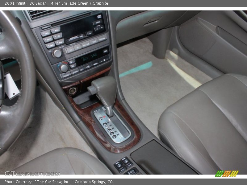 Millenium Jade Green / Graphite 2001 Infiniti I 30 Sedan