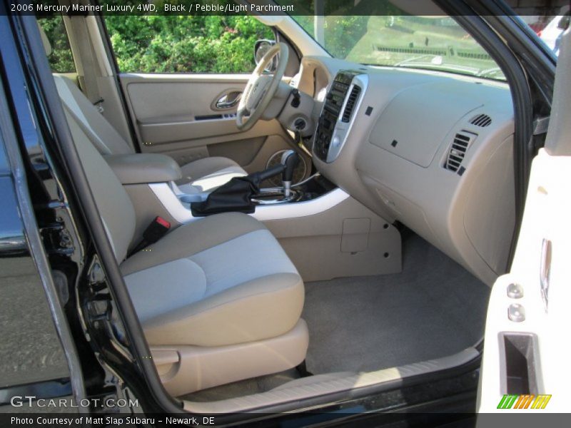 Black / Pebble/Light Parchment 2006 Mercury Mariner Luxury 4WD