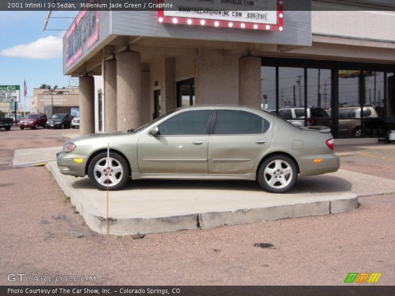 Millenium Jade Green / Graphite 2001 Infiniti I 30 Sedan