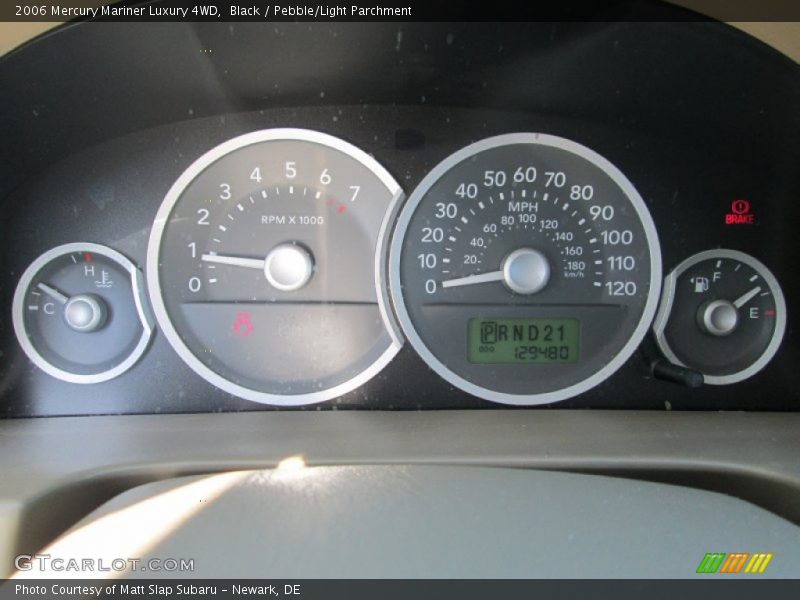 Black / Pebble/Light Parchment 2006 Mercury Mariner Luxury 4WD