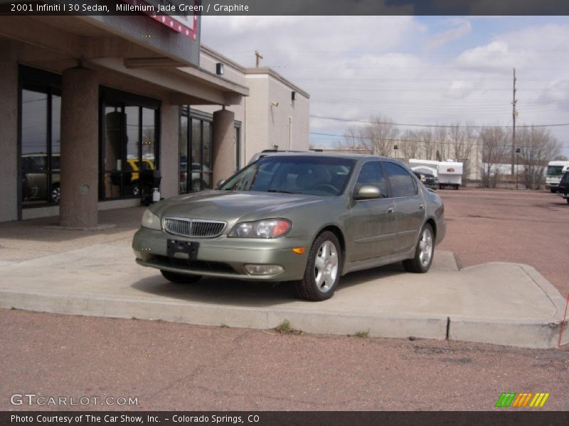 Millenium Jade Green / Graphite 2001 Infiniti I 30 Sedan