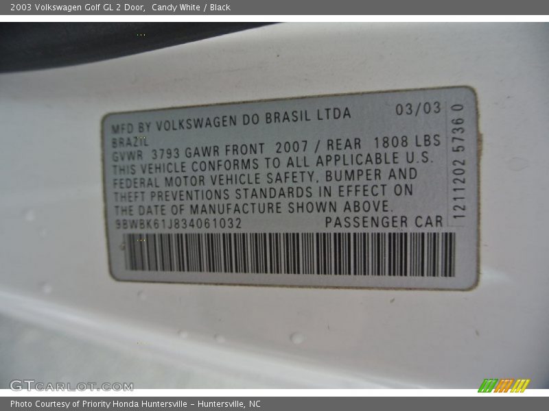Candy White / Black 2003 Volkswagen Golf GL 2 Door