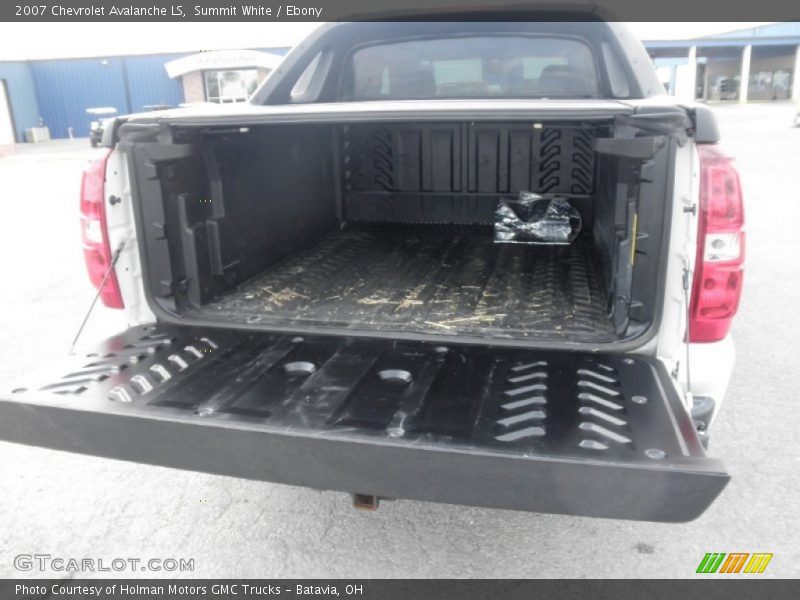 Summit White / Ebony 2007 Chevrolet Avalanche LS