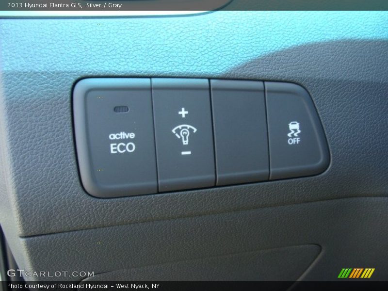 Silver / Gray 2013 Hyundai Elantra GLS