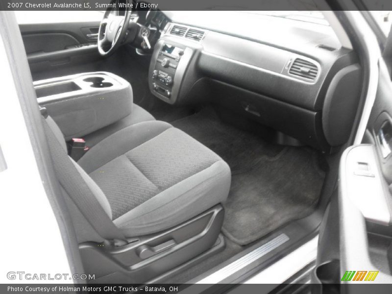 Summit White / Ebony 2007 Chevrolet Avalanche LS