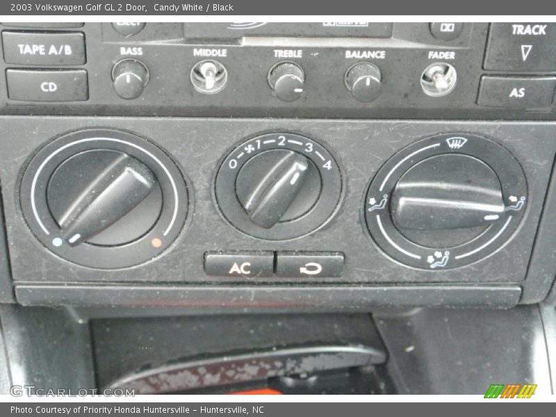 Controls of 2003 Golf GL 2 Door