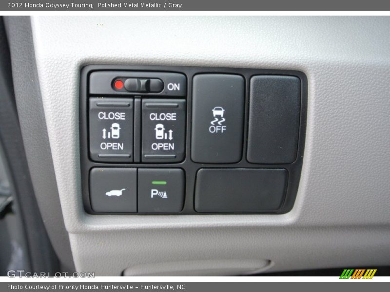Polished Metal Metallic / Gray 2012 Honda Odyssey Touring