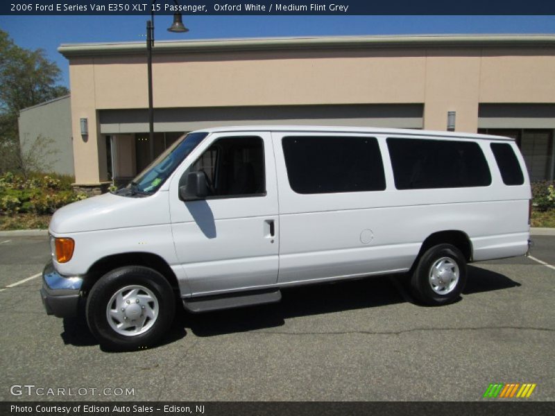  2006 E Series Van E350 XLT 15 Passenger Oxford White