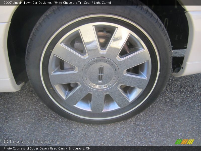 White Chocolate Tri-Coat / Light Camel 2007 Lincoln Town Car Designer