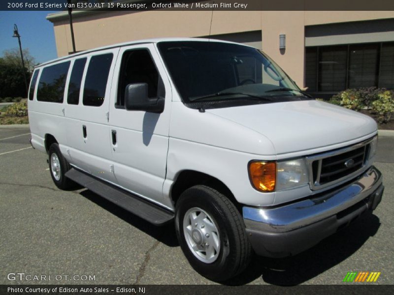 Oxford White / Medium Flint Grey 2006 Ford E Series Van E350 XLT 15 Passenger