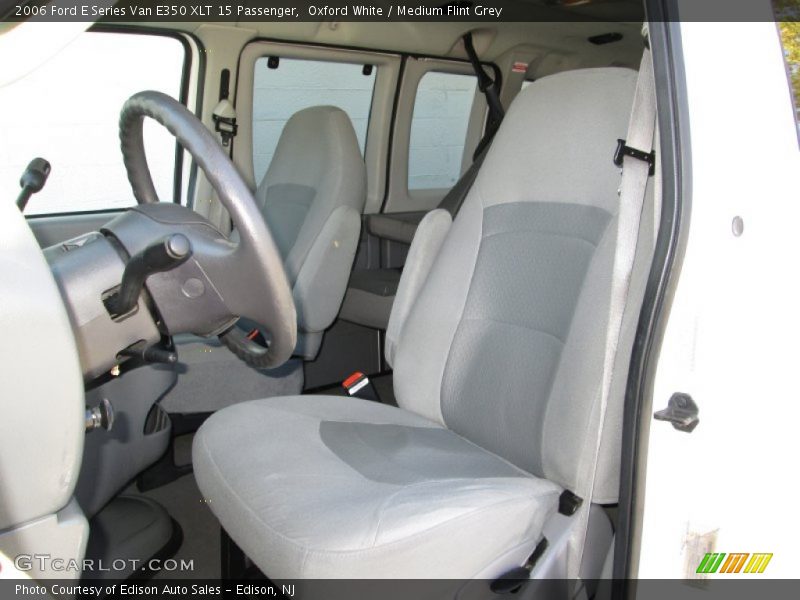 Front Seat of 2006 E Series Van E350 XLT 15 Passenger