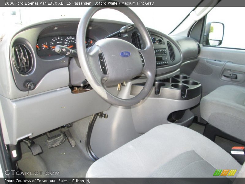 Medium Flint Grey Interior - 2006 E Series Van E350 XLT 15 Passenger 