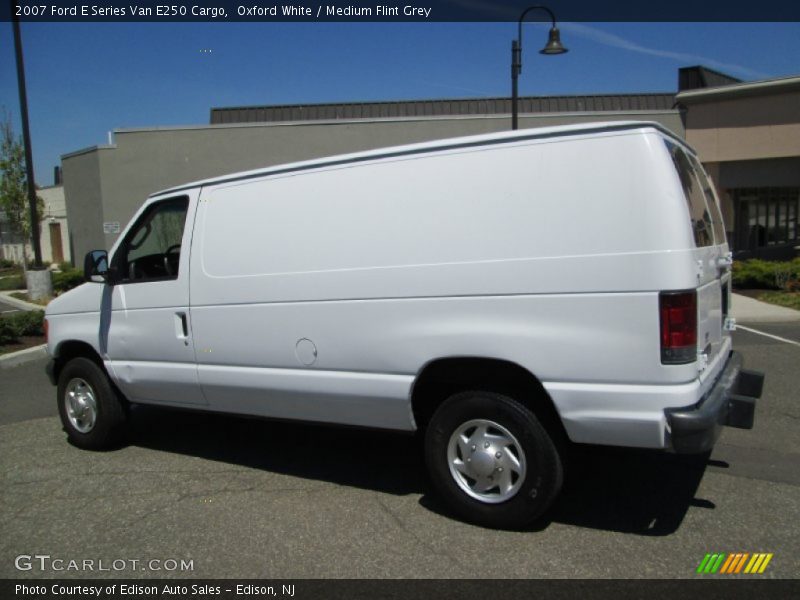 Oxford White / Medium Flint Grey 2007 Ford E Series Van E250 Cargo