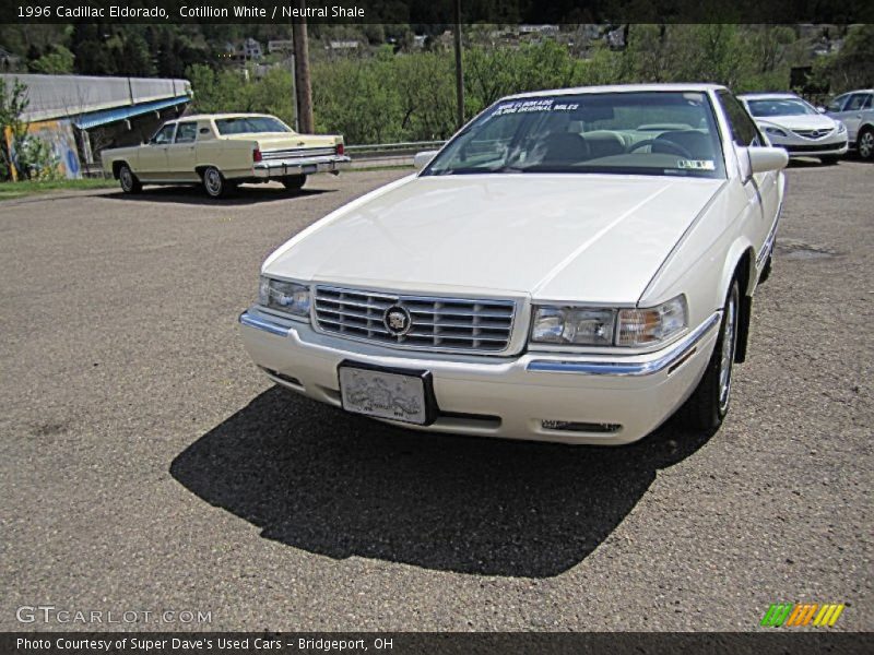 Cotillion White / Neutral Shale 1996 Cadillac Eldorado