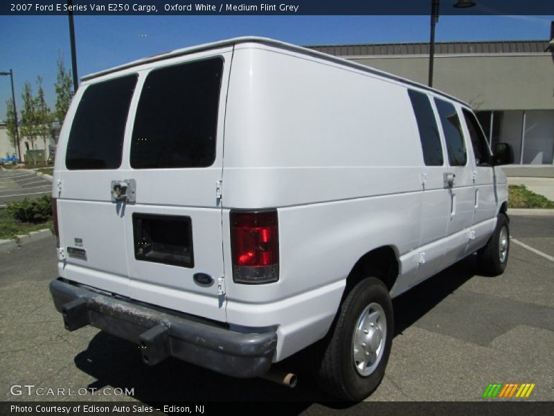 Oxford White / Medium Flint Grey 2007 Ford E Series Van E250 Cargo