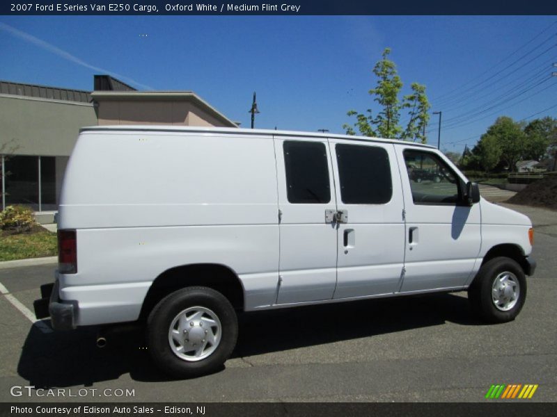 Oxford White / Medium Flint Grey 2007 Ford E Series Van E250 Cargo