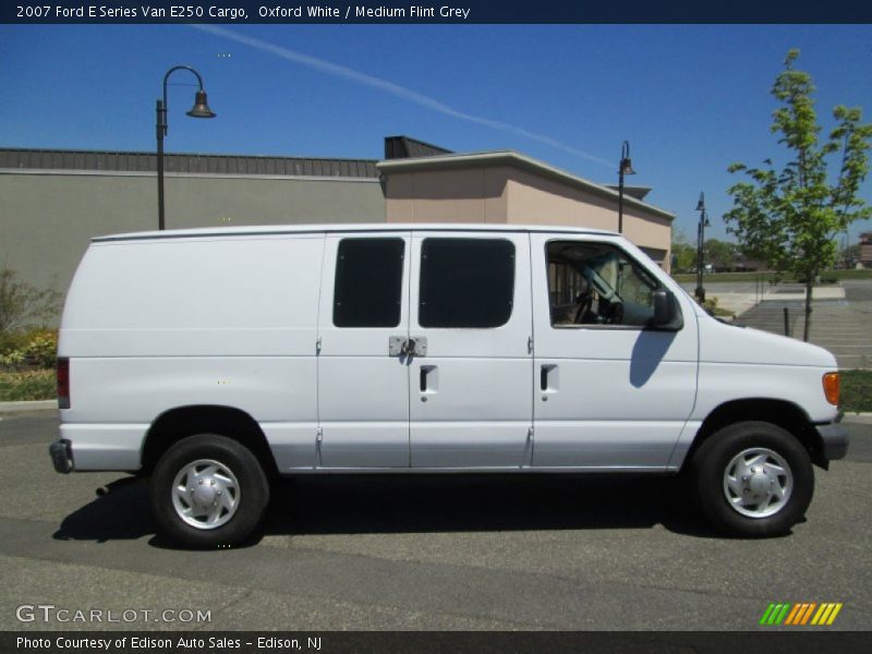 Oxford White / Medium Flint Grey 2007 Ford E Series Van E250 Cargo