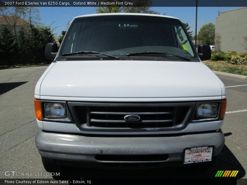 Oxford White / Medium Flint Grey 2007 Ford E Series Van E250 Cargo