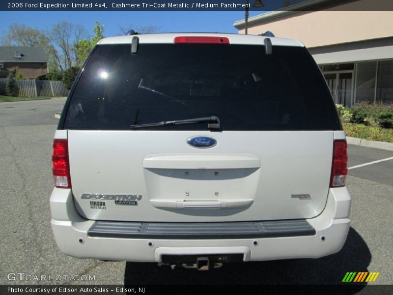 Cashmere Tri-Coat Metallic / Medium Parchment 2006 Ford Expedition Limited 4x4