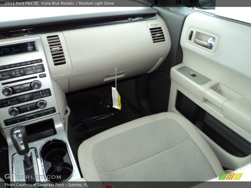 Kona Blue Metallic / Medium Light Stone 2011 Ford Flex SE