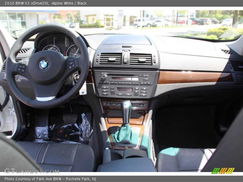 Alpine White / Black 2010 BMW X3 xDrive30i