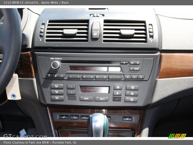 Alpine White / Black 2010 BMW X3 xDrive30i