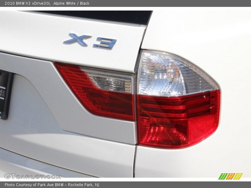 Alpine White / Black 2010 BMW X3 xDrive30i