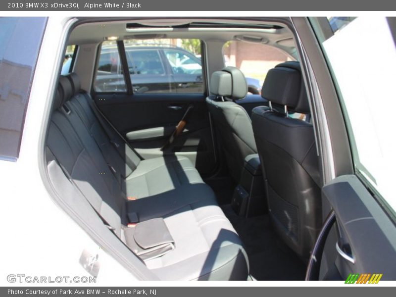 Alpine White / Black 2010 BMW X3 xDrive30i