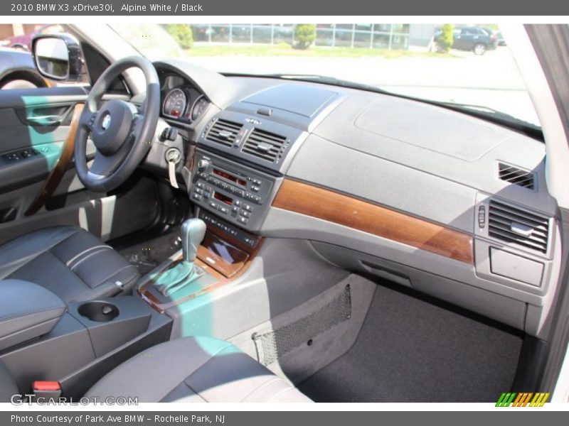 Alpine White / Black 2010 BMW X3 xDrive30i