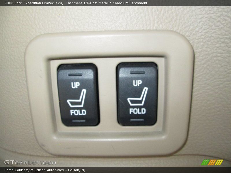 Cashmere Tri-Coat Metallic / Medium Parchment 2006 Ford Expedition Limited 4x4