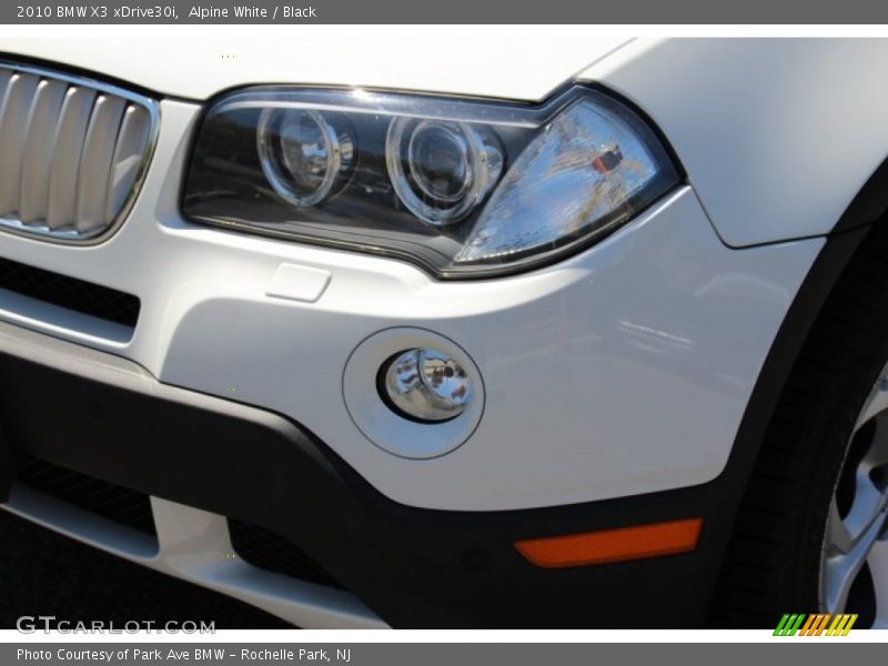Alpine White / Black 2010 BMW X3 xDrive30i