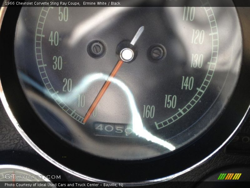 Ermine White / Black 1966 Chevrolet Corvette Sting Ray Coupe