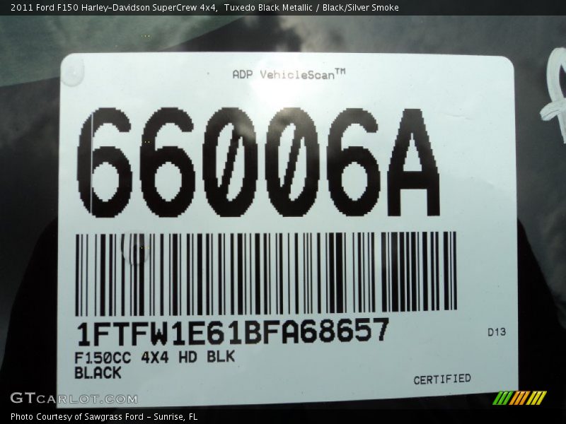 Tuxedo Black Metallic / Black/Silver Smoke 2011 Ford F150 Harley-Davidson SuperCrew 4x4