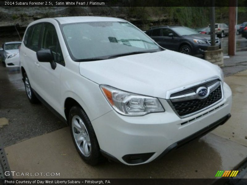 Satin White Pearl / Platinum 2014 Subaru Forester 2.5i