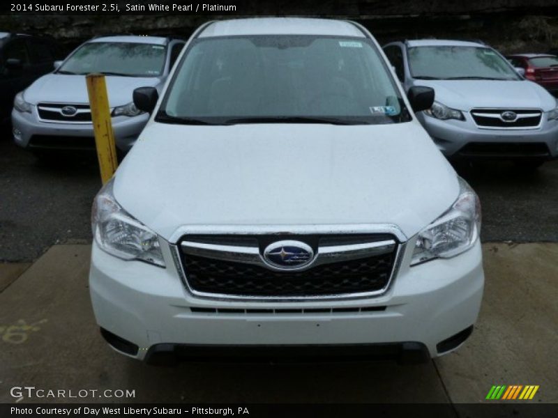 Satin White Pearl / Platinum 2014 Subaru Forester 2.5i
