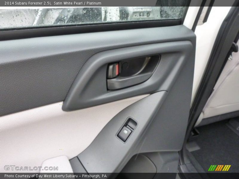 Satin White Pearl / Platinum 2014 Subaru Forester 2.5i