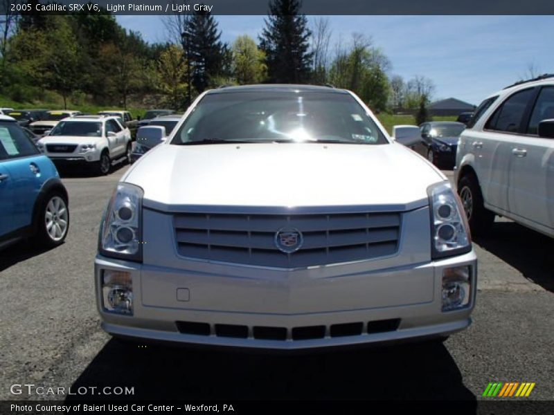 Light Platinum / Light Gray 2005 Cadillac SRX V6