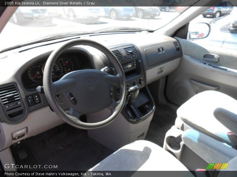Diamond Silver Metallic / Gray 2005 Kia Sedona LX