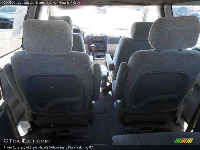 Diamond Silver Metallic / Gray 2005 Kia Sedona LX