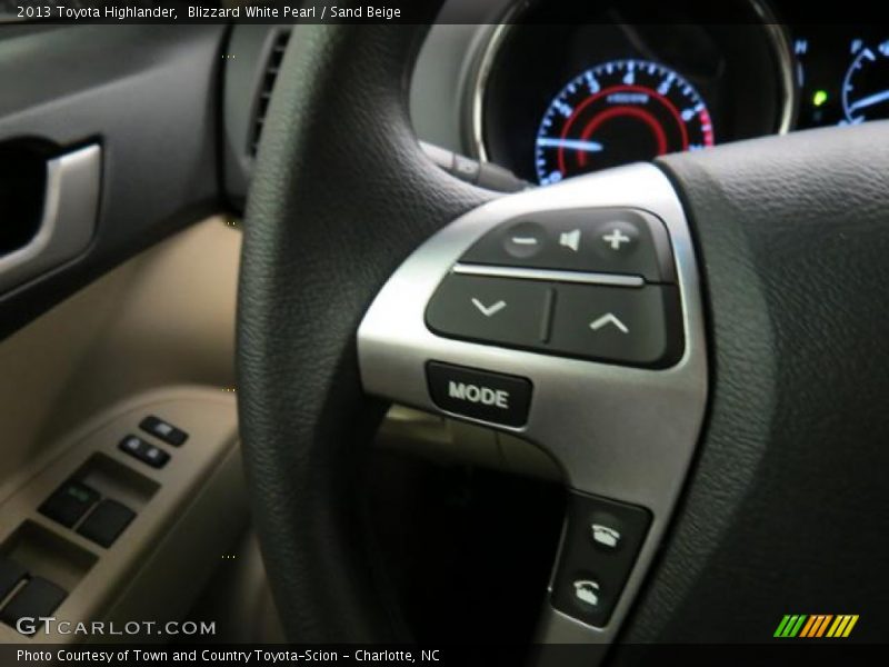 Blizzard White Pearl / Sand Beige 2013 Toyota Highlander