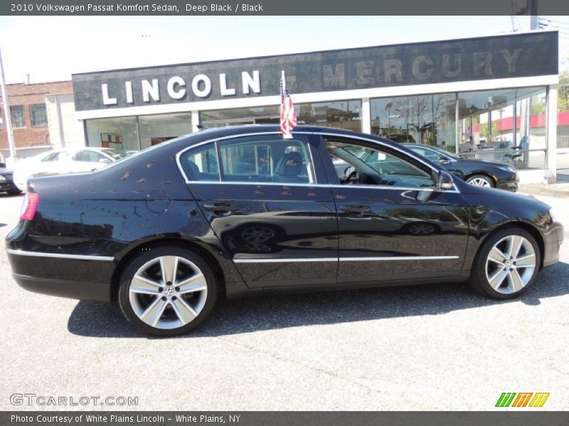 Deep Black / Black 2010 Volkswagen Passat Komfort Sedan